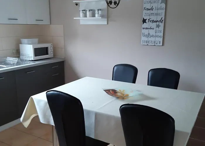 Ferienwohnung * Gresenhorst